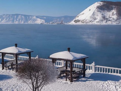 Da li znate koji je odnos broja pritoka i otoka Bajkalskog Jezera?