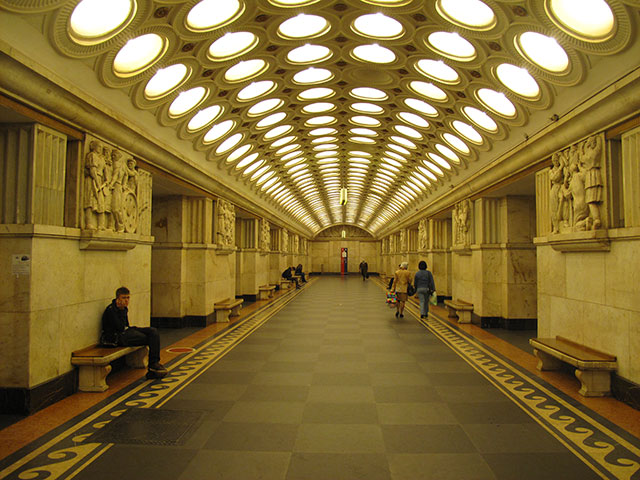 Kremlj, Crveni trg i Metro, simboli veličanstvene Moskve
