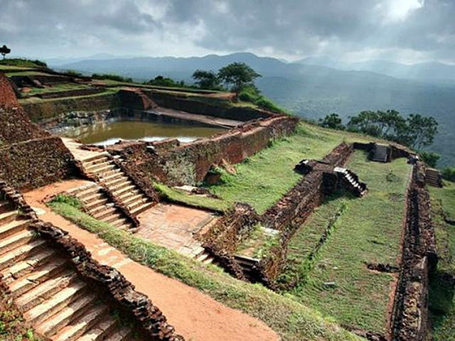 Sigirija, tvrđava koja lebdi nad džunglom