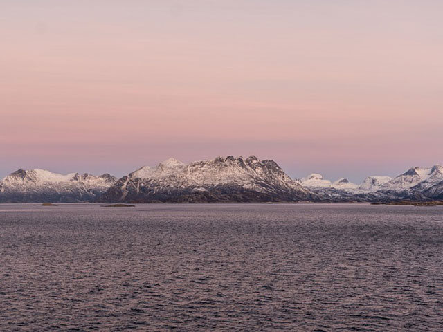 Fjordovi-ledeni morski zalivi