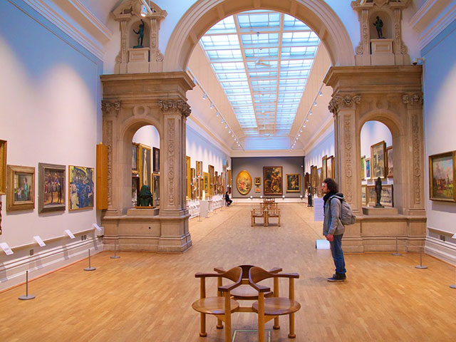 Luvr, najveći muzej sveta i mesto gde vas čeka Mona Liza