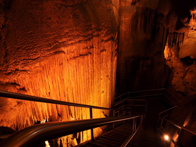 Mamutska pećina, nepregledni podzemni lavirint