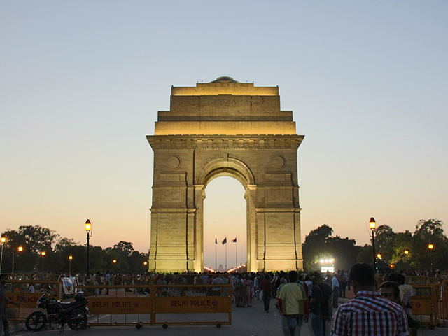 Nju Delhi, dva sveta u jednom gradu