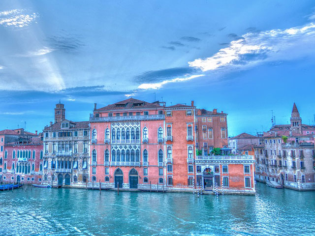 Romantična Venecija, prelepi grad koji pluta na vodi