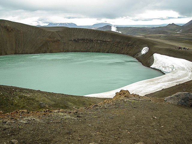 Upoznajte Kratersko Jezero, jezero koje se krije u grotlu vulkana