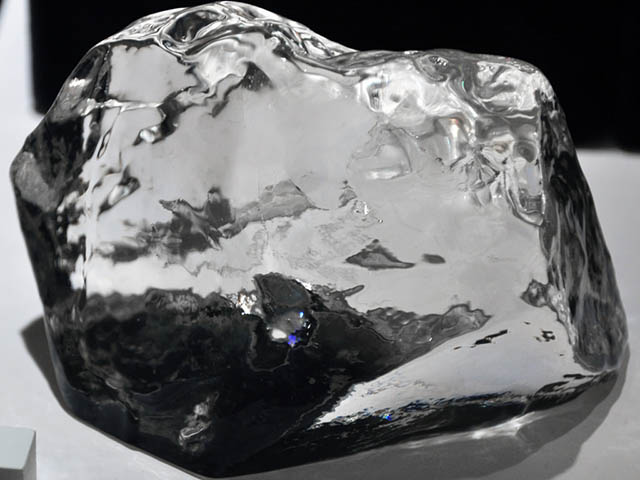Da li znate koliko je velik najveći dijamant ikada pronađen?